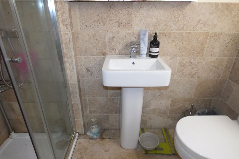 En-Suite- click for photo gallery